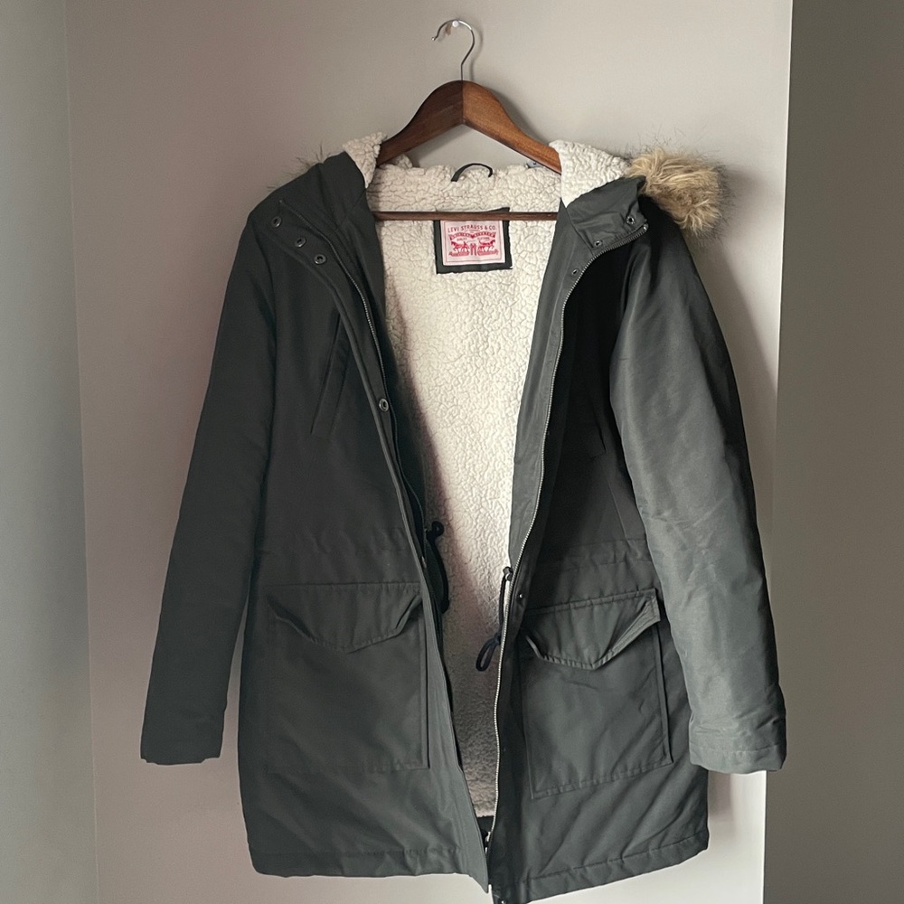 Levi's Green-Gray Quilted Jacket with Cream Sherpa Lining